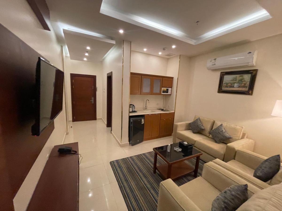 نزل خيال للشقق المخدومه Jizan Exteriör bild